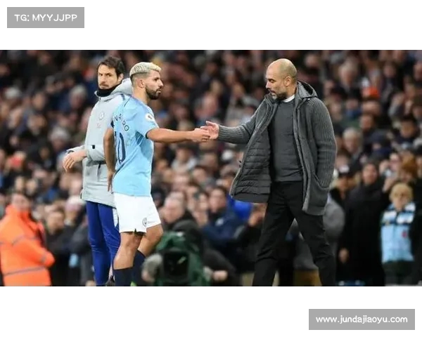 高中锋战术在现代足球中的应用与发展趋势分析