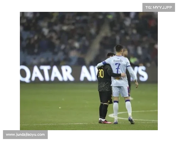 梅西加盟国际迈阿密震撼全球足坛 C罗转会沙特阿尔纳斯尔引发热议